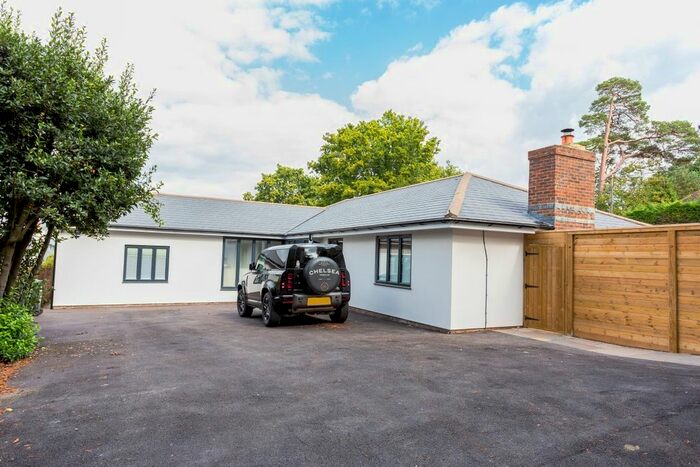 4 Bedroom Bungalow To Rent In Broadwater Down, Tunbridge Wells, TN2