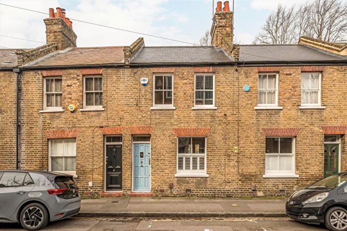2 Bedroom Terraced House For Sale In Randall Place, Greenwich, SE10