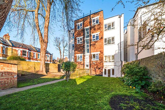 1 Bedroom Flat For Sale In Larkhall Rise, Clapham, London, SW4