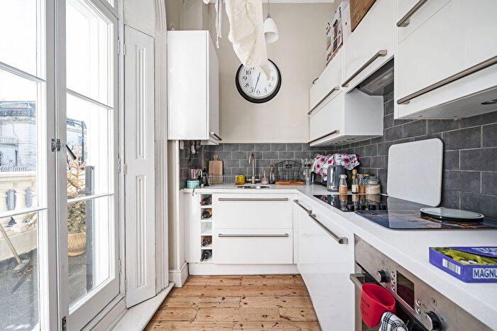 1 Bedroom Flat To Rent In Westbourne Terrace Road, Little Venice, London, W2