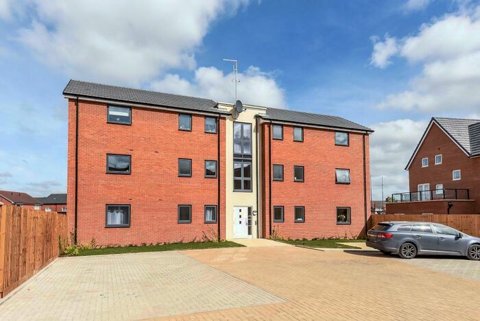 1 Bedroom Apartment To Rent In Elsom Path, Aylesbury, HP19