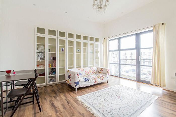 2 Bedroom Apartment To Rent In Carmine Wharf Copenhagne Place, E14