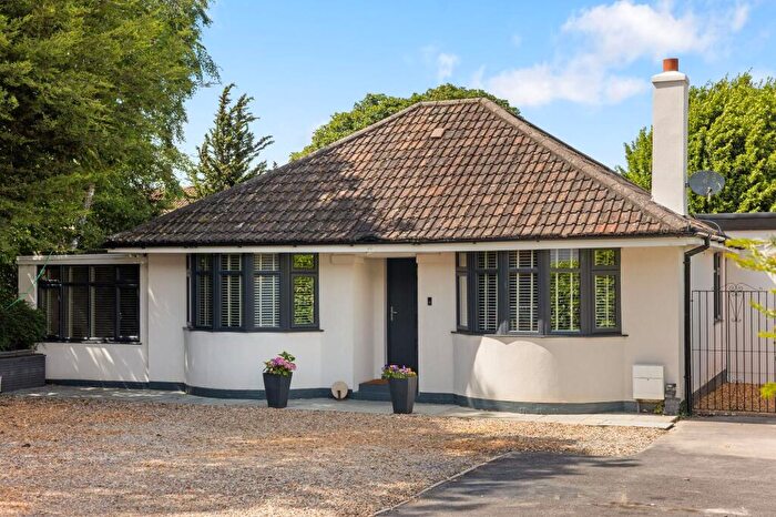 4 Bedroom Detached Bungalow For Sale In Greenhill Road, Sandford, BS25