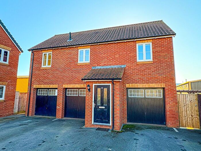 2 Bedroom Flat To Rent In Thomas Fox Road, Tonedale, Wellington, TA21