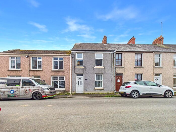 3 Bedroom Terraced House For Sale In Greville Road, Milford Haven, SA73