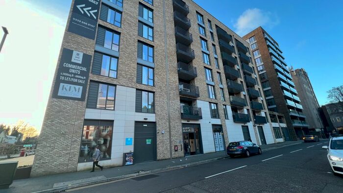 2 Bedroom Flat To Rent In Fairfield Avenue, Stains Upon Thames, TW18