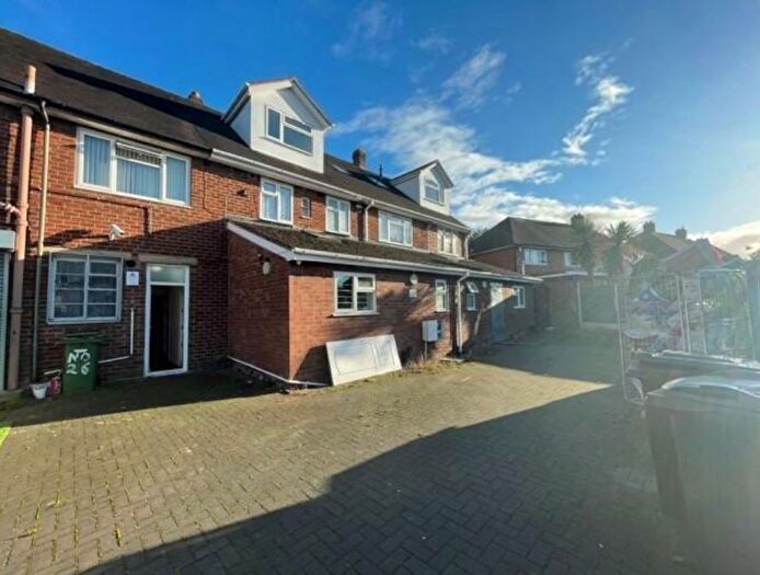 1 Bedroom Flat To Rent In Manor House Road, Wednesbury, WS10