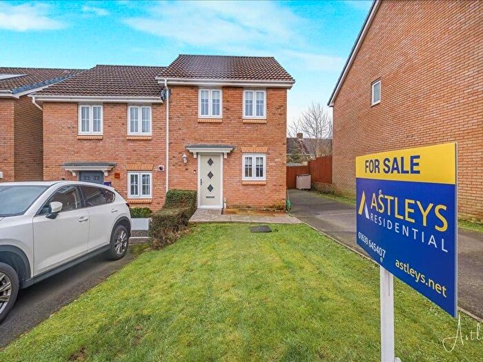 2 Bedroom Semi-Detached House For Sale In Cae Morfa, Neath, SA10