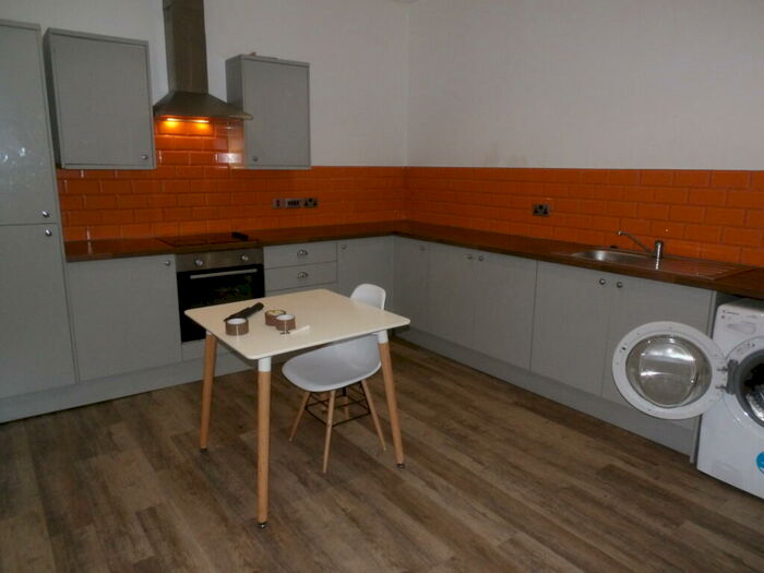 Apartment To Rent In Newspaper House, BB1