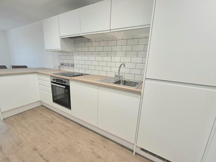 1 Bedroom Apartment To Rent In Cow Green, Halifax, HX1