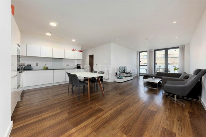 3 Bedroom Apartment To Rent In Hornbeam House, Quebec Way, London, SE16