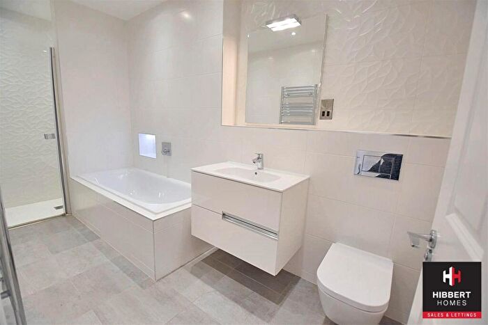 5 Bedroom Semi-Detached House To Rent In Hazelmere Gardens, Sale, M33