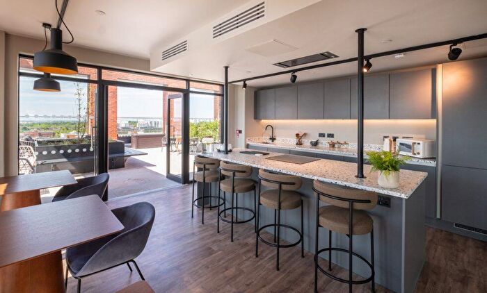 1 Bedroom Apartment To Rent In Apartment, The Almere, Avebury Boulevard, Milton Keynes, Buckinghamshire, MK9