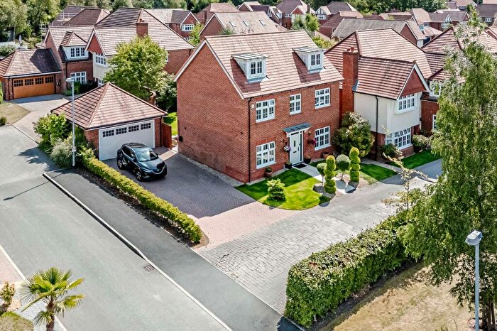 5 Bedroom Detached House For Sale In Steaton Close, Buckshaw Village, PR7