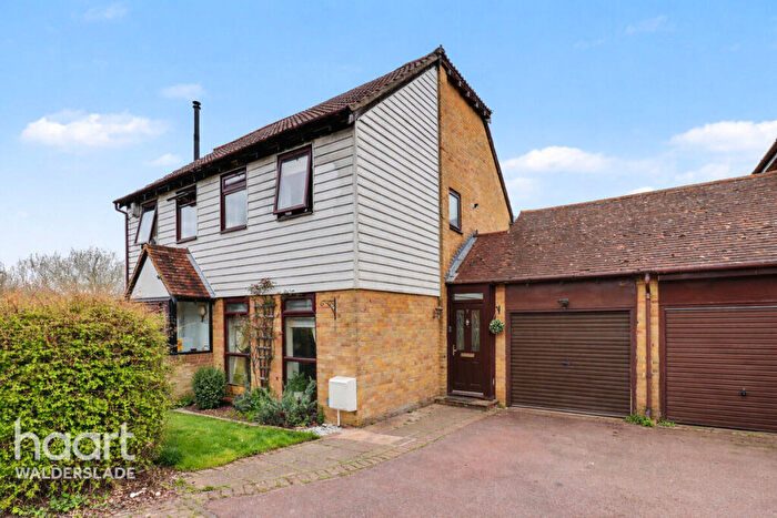 3 Bedroom Semi Detached House For Sale In Malus Close, Chatham, ME5