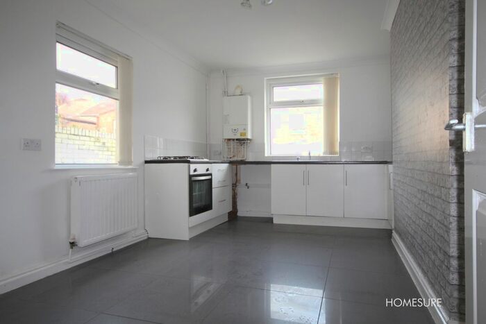 3 Bedroom End Of Terrace House To Rent In Chapel Road, Anfield, Liverpool, L6