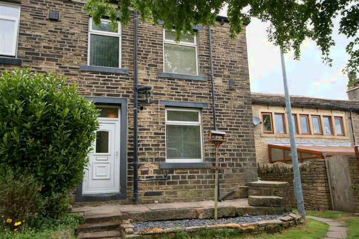 1 Bedroom Terraced House To Rent In St. Georges Square, Outlane, Huddersfield, HD3