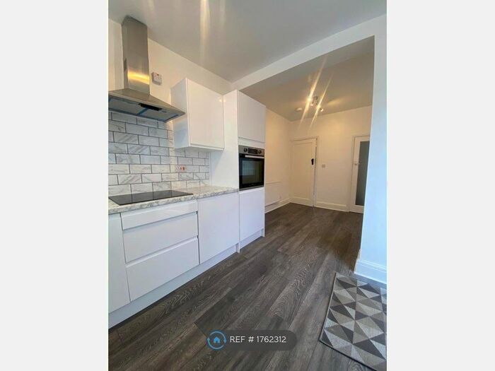 3 Bedroom Semi-Detached House To Rent In Withins Lane, Bolton, BL2