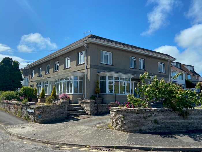 2 Bedroom Flat To Rent In De Moulham Road, Swanage, BH19