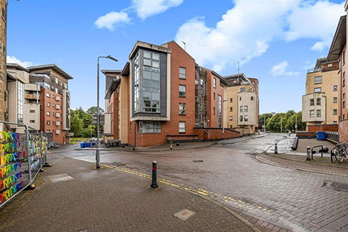 2 Bedroom Flat For Sale In Castle Street, Glasgow, G11