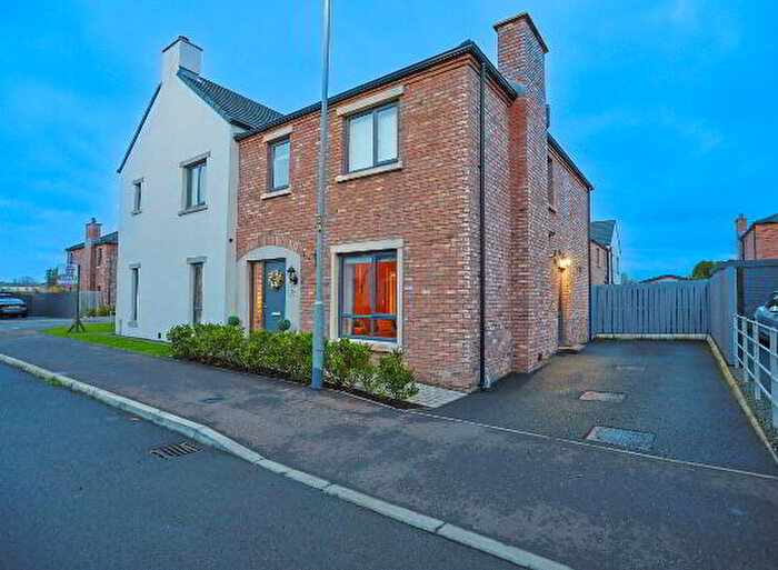 3 Bedroom Semi-Detached House For Sale In Bloomvale Meadow, Portadown, BT63