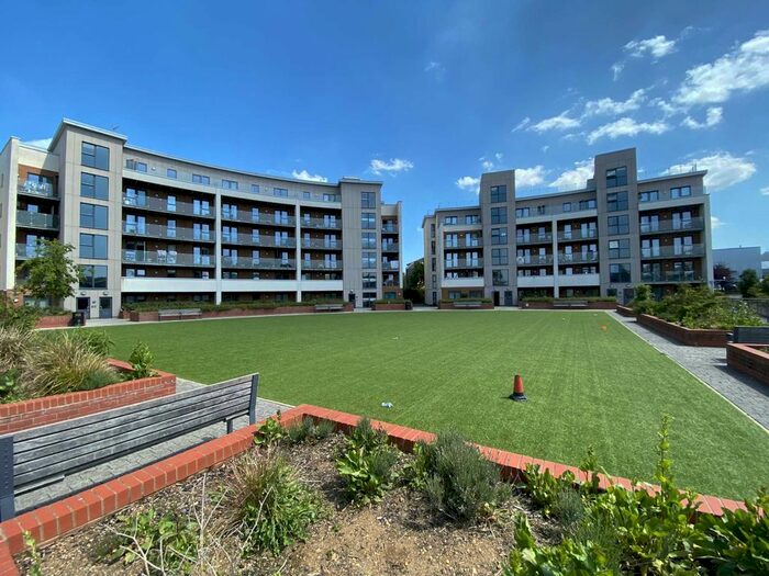 2 Bedroom Flat To Rent In Gemini Park, Manor Way, WD6