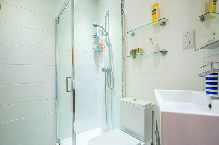 1 Bedroom Apartment To Rent In Church Lane, East Finchley, London, N2