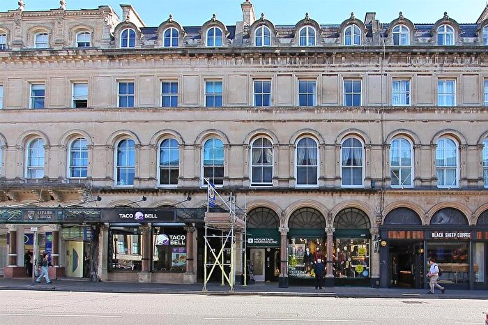 2 Bedroom Flat To Rent In Queens Road, Clifton, Bristol, BS8