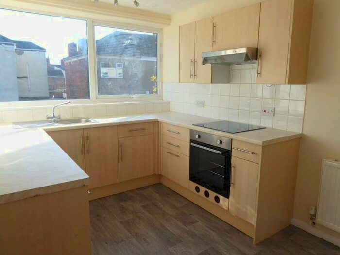 1 Bedroom Flat To Rent In The Courtyard, Grimsby Rd, Cleethorpes, DN35