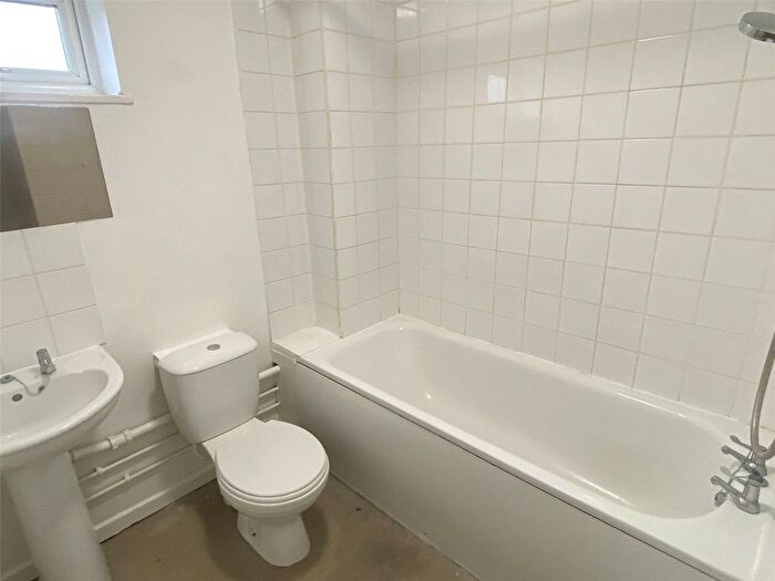3 Bedroom Terraced House For Sale In Burford, Telford, Shropshire, TF3