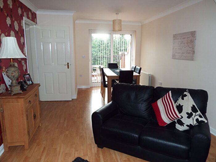 2 Bedroom Flat To Rent In Abbey Springs, Darlington, DL3