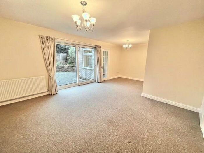 4 Bedroom Semi-Detached House To Rent In Dorset Road, Henleaze, Bristol, BS9