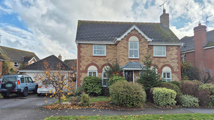 4 Bedroom Detached House For Sale In Flying Fields Road, Southam, CV47