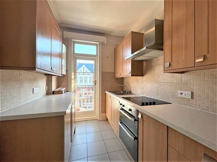 2 Bedroom Flat To Rent In Raphael Road -, P17