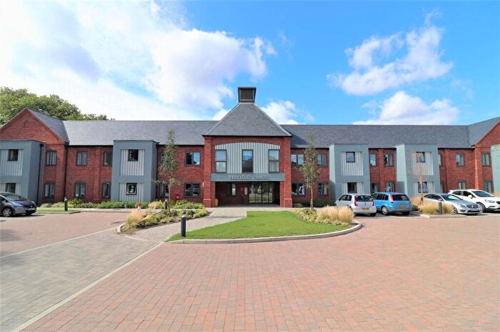 2 Bedroom Apartment For Sale In Tyefield Place, Hadleigh, IP7