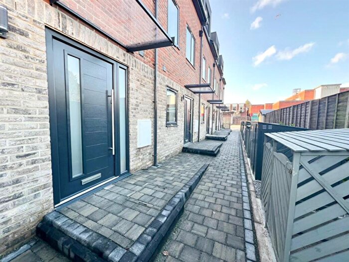 3 Bedroom House For Sale In Princes Road, Ferndown, BH22