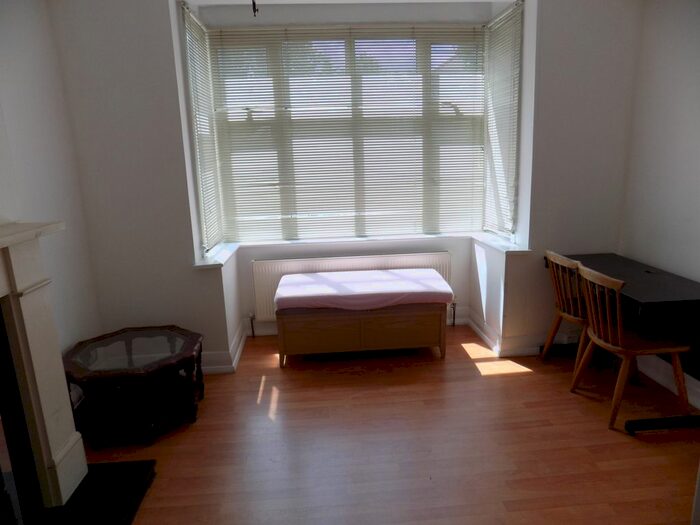 2 Bedroom Flat To Rent In Beaumont Avenue, Wembley, HA0