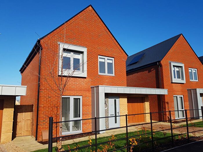 3 Bedroom Detached House To Rent In Maple Crescent, West End, Hampshire, SO30