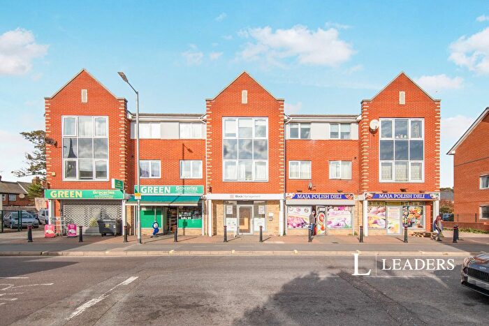 2 Bedroom Flat To Rent In Bramford Road, IP1