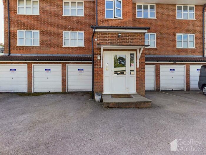 2 Bedroom Flat To Rent In Amberry Court, Harlow, CM20