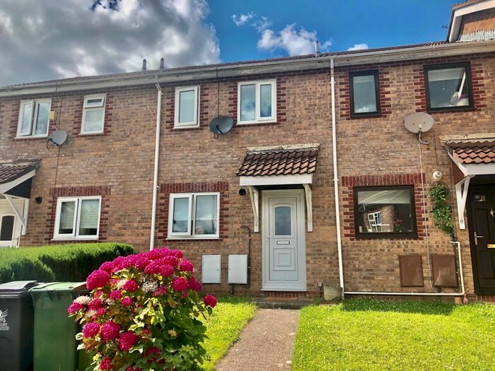 2 Bedroom House To Rent In Hillcrest Close, Thornhill, Cardiff, CF14