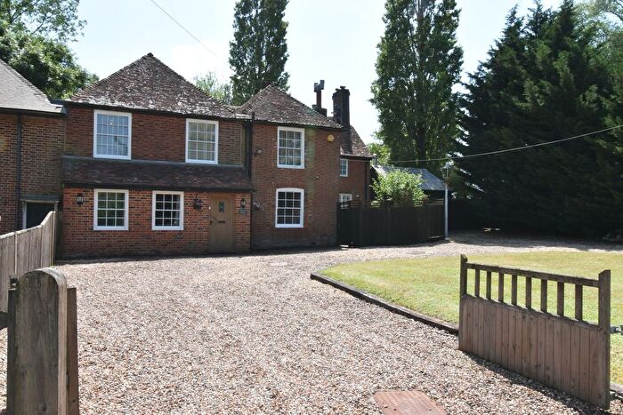 5 Bedroom Semi-Detached House For Sale In Lenham Heath Road, Lenham Heath, Maidstone, ME17