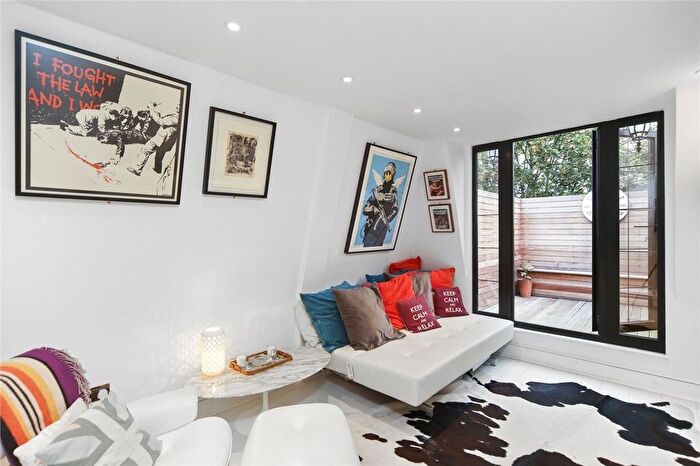 5 Bedroom Maisonette For Sale In Dunraven Road, Shepherd's Bush, W12