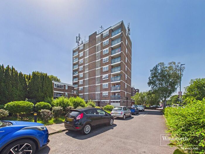 2 Bedroom Apartment For Sale In Kingsbury Road, Kingsbury, NW9