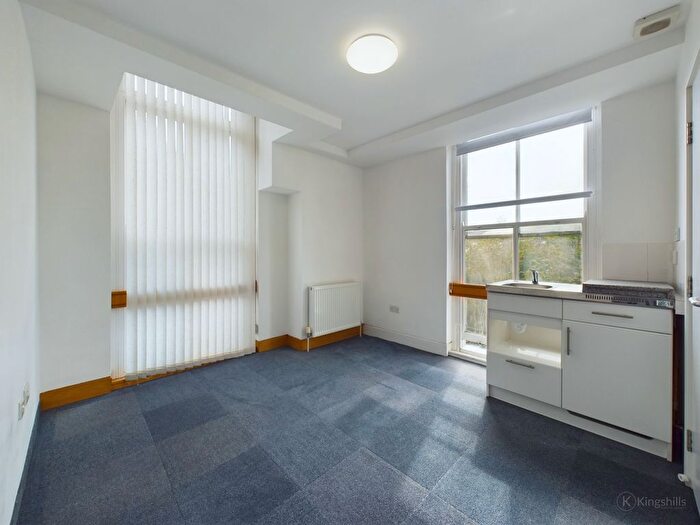 Property To Rent In Bills Included, En-Suite Room, The Clock House, Frogmoor, High Wycombe, HP13