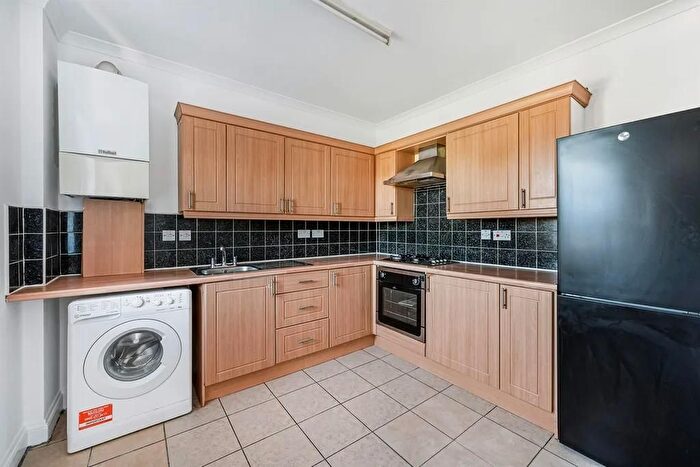 2 Bedroom Flat To Rent In Very Near Grange Park Area, Ealing Broadway South, W5