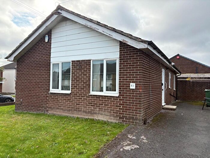 2 Bedroom Detached Bungalow To Rent In Dalton Fold Road, Dalton, Huddersfield, HD5