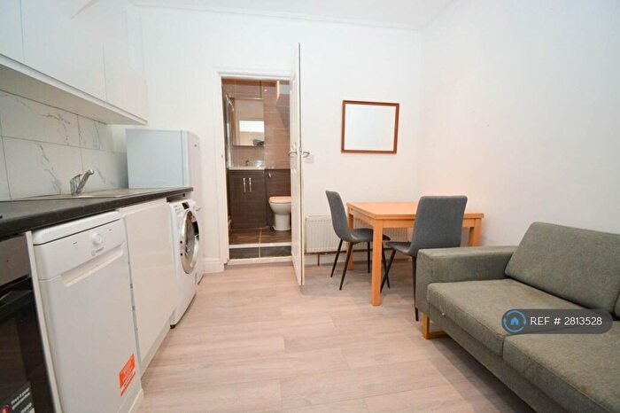 Studio To Rent In Crownfield Road, London, E15