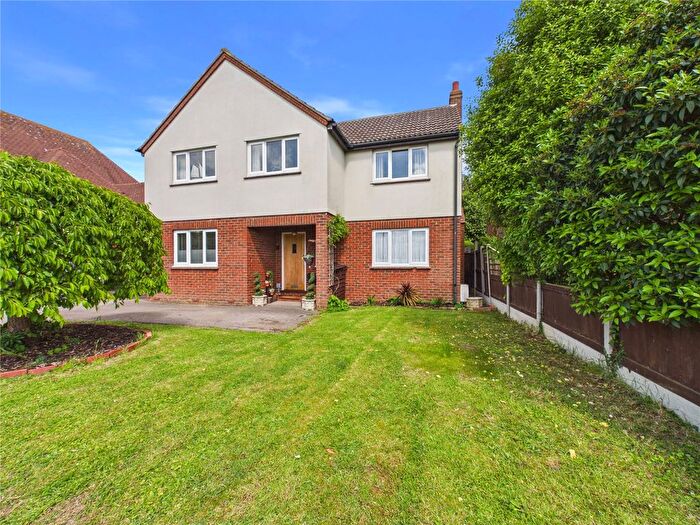 4 Bedroom Detached House For Sale In The Drive, Mayland, Chelmsford, Essex, CM3