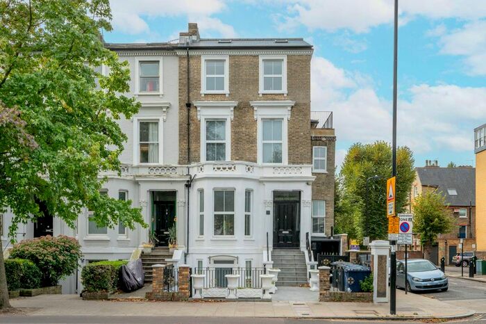 2 Bedroom Flat To Rent In The Mall, Ealing, London, W5